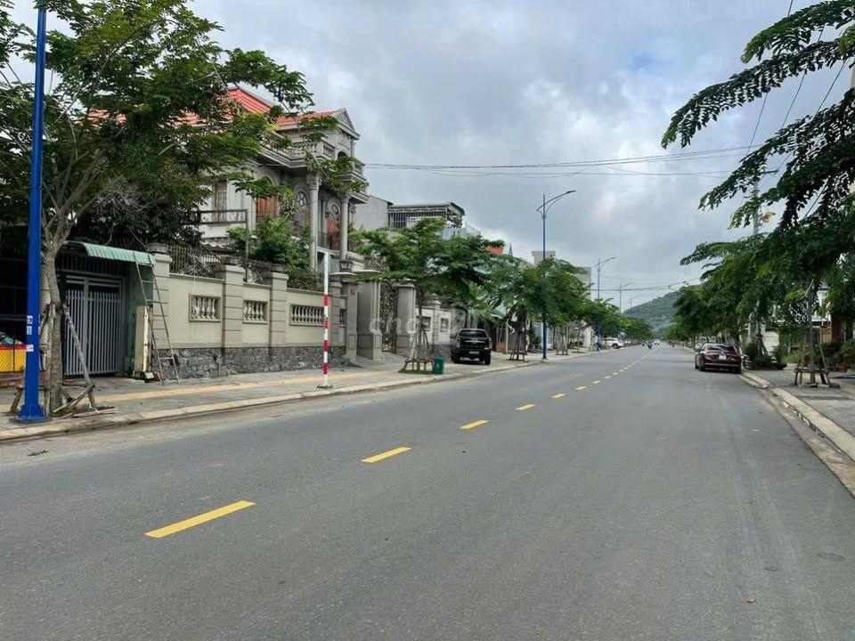 CHÍNH CHỦ BÁN NHÀ – LONG HƯƠNG