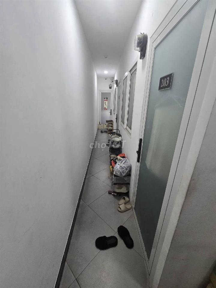 Cho thuê toà nhà mặt tiền Hoàng Trọng Mậu