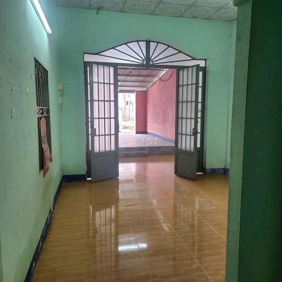 Nhà mặt tiền kinh doanh