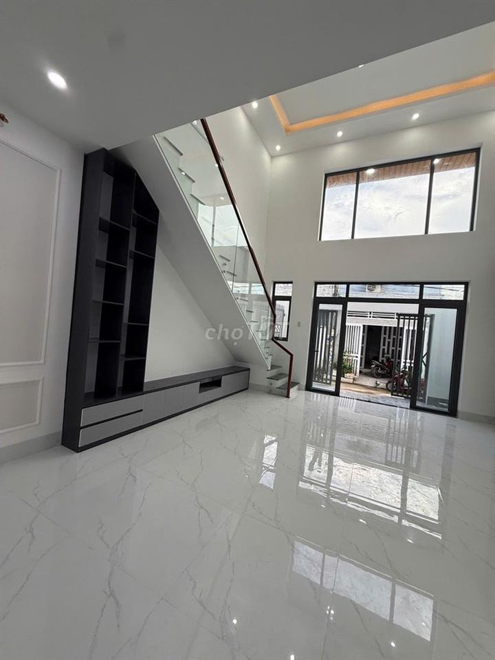 Nhà giá rẻ 1 trệt +1 lầu lửng