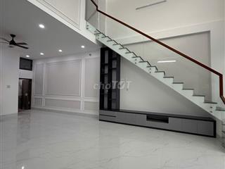 Nhà giá rẻ 1 trệt +1 lầu lửng