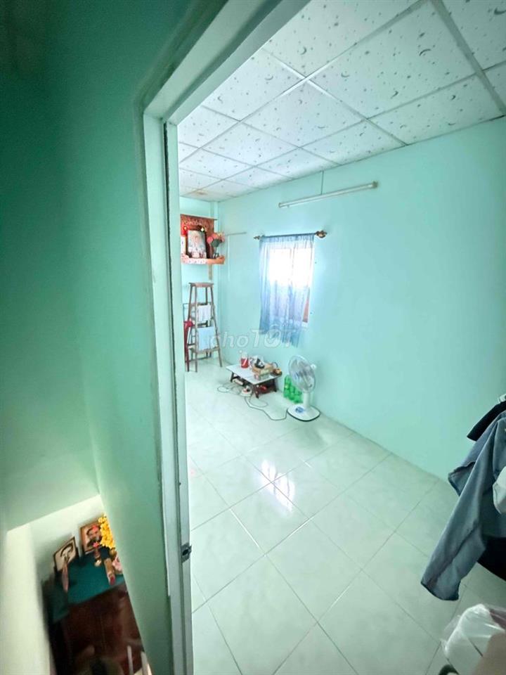 Nhà bán ngay cầu Ông Thìn QL50