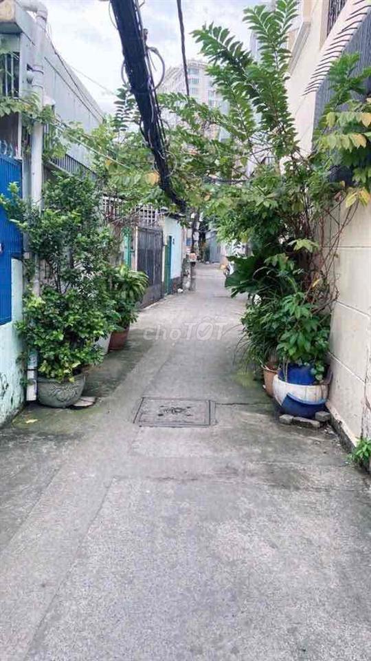 Cần bán nhà khu dân cư yên tĩnh