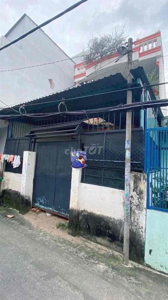 Cần bán nhà khu dân cư yên tĩnh