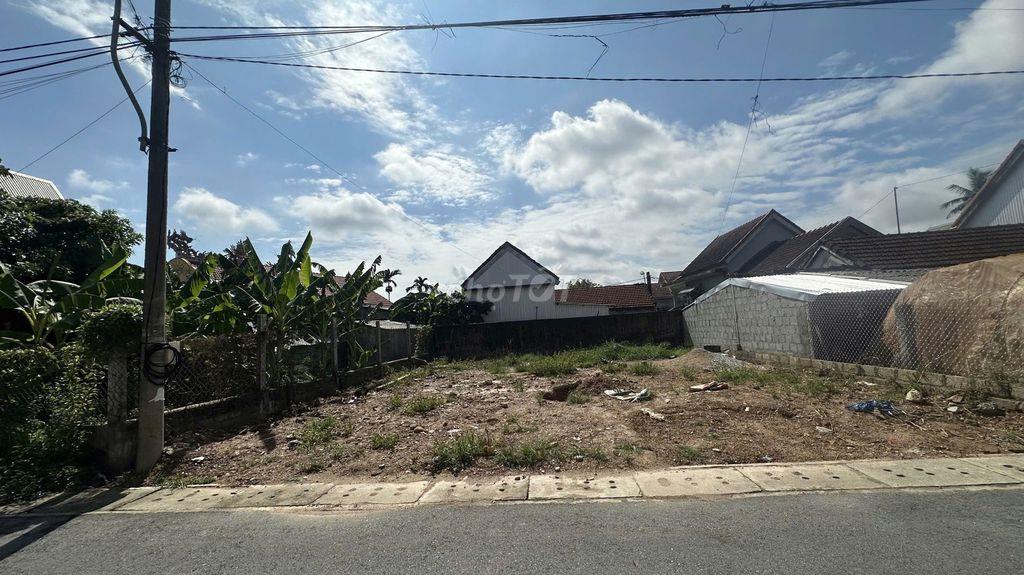 Bán đất kiệt 555 Nguyễn Tất Thành