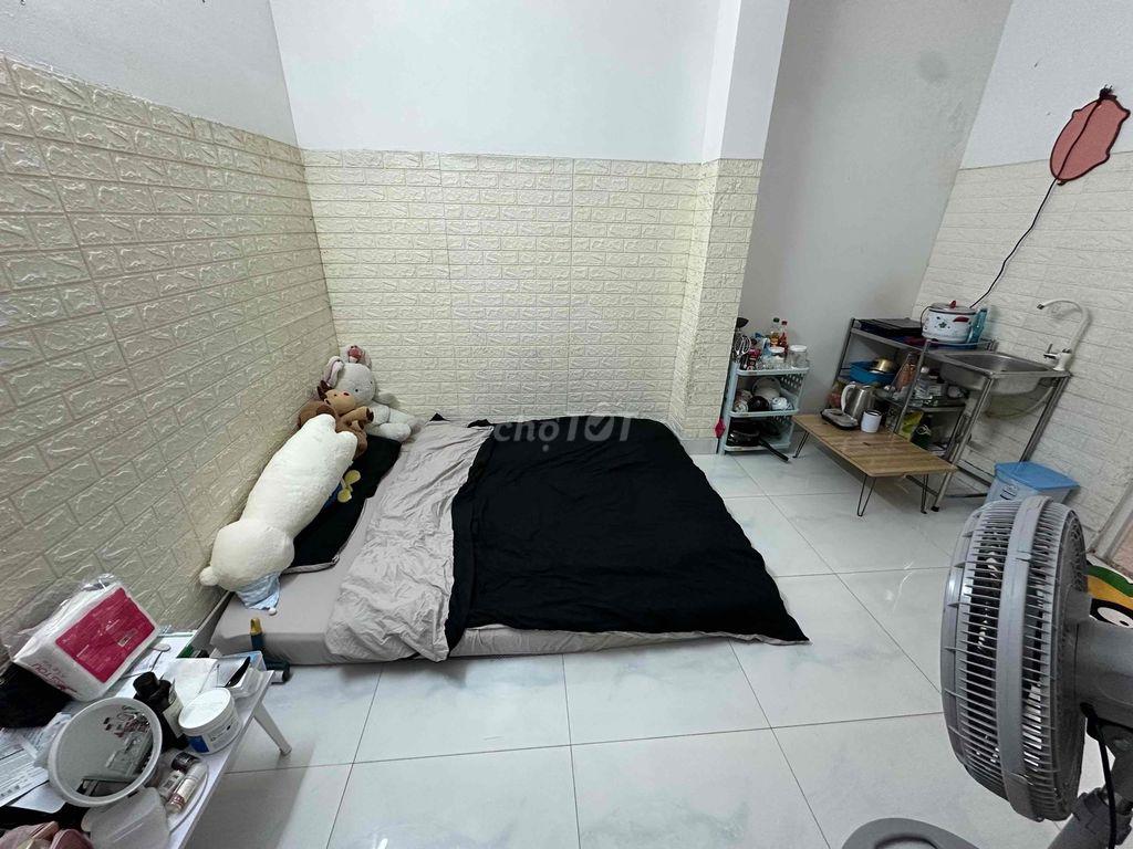 Pass phòng trọ hđ đến tháng 2/2027 do mình có việc về quê