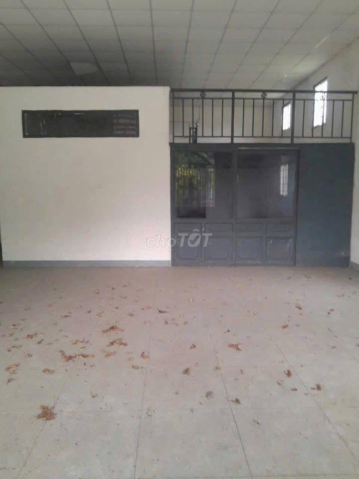 CẦN BÁN GẤP LÔ ĐẤT 340m2 TẶNG NHÀ XƯỠNG GIÁ BÁN 950 TRIỆU TẠI CỦ CHI