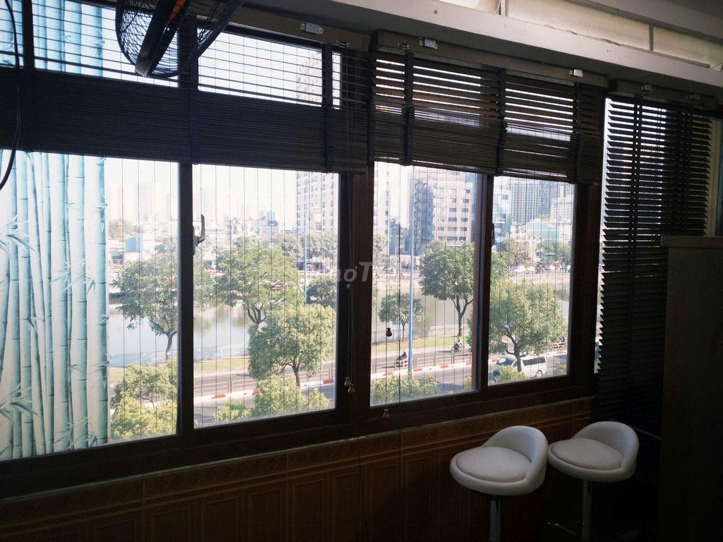 Chính chủ bán căn hộ view sông Võ Văn Kiệt Q1, 61m², 2PN, 3,75 tỷ