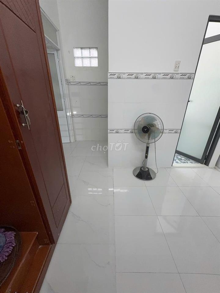 CHO THUÊ PHÒNG Q7-PHÒNG TRỐNG DỌN VÀO Ở NGAY
