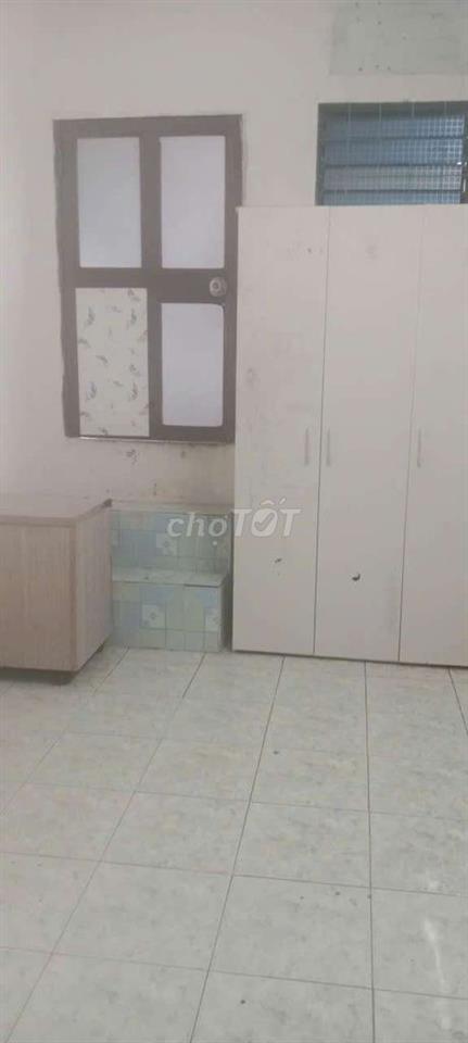 CHO THUÊ NHÀ HẺM GẦN NHÀ KHÁCH 175
