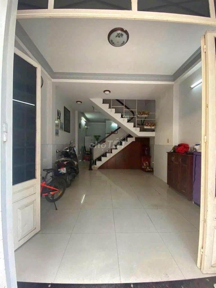 Nhà riêng 1/Phan Đình Phùng full nội thất giá thuê 13.5 tr/th 2PN 95m2
