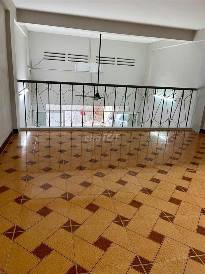 CHO THUÊ SHOPHOUSE 100m2 CHUNG CƯ 518 VÕ VĂN KIỆT, QUẬN 1