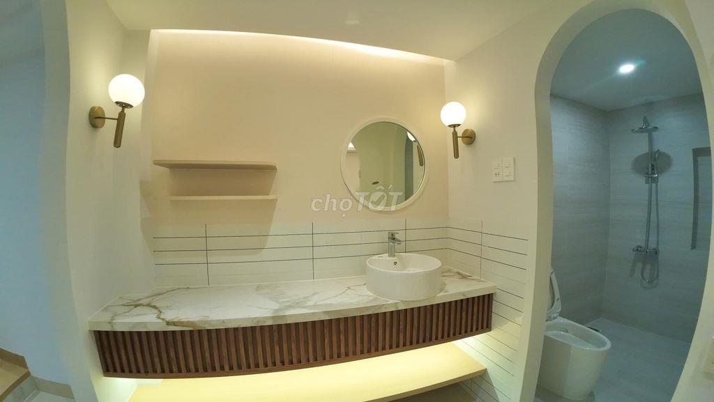 Nhà bán trung tâm Nha Trang, 4PN, 66.2m2, 5.5 tỷ