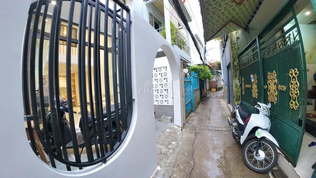 Nhà bán trung tâm Nha Trang, 4PN, 66.2m2, 5.5 tỷ