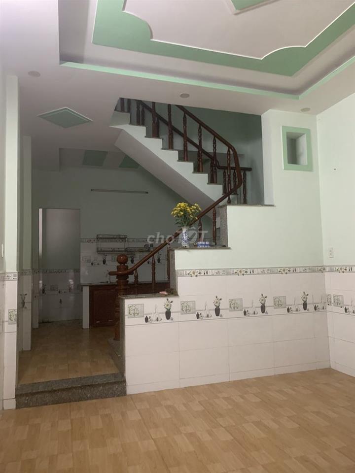 Cho thuê nhà 1 trệt 1 lầu, 2PN, 2WC, hẻm xe hơi, gần đường Vĩnh Lộc
