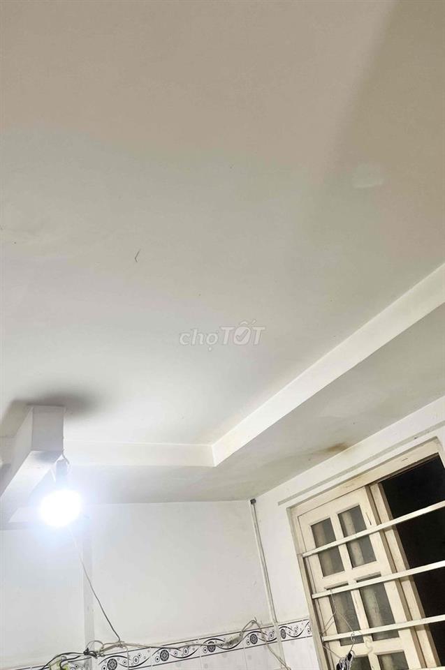 Tôi muốn cho thuê một bạn nam ở ghép