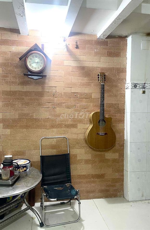 Tôi muốn cho thuê một bạn nam ở ghép