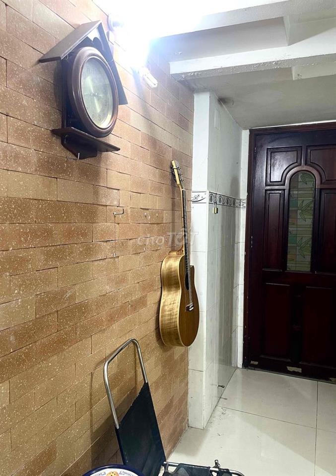 Tôi muốn cho thuê một bạn nam ở ghép