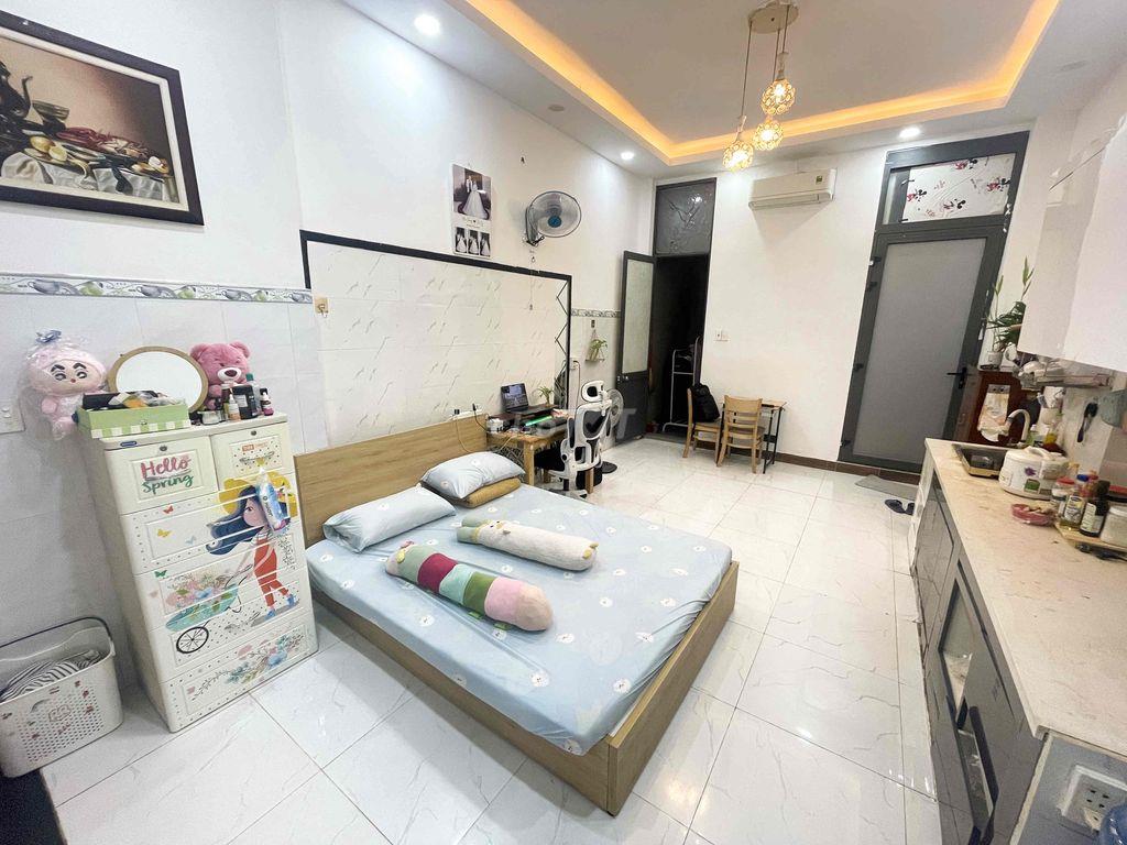 Pass lại nhà trọ cao cấp của hai vợ chồng