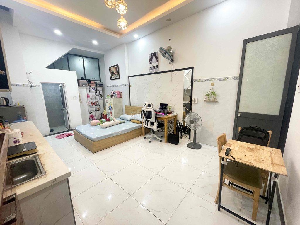 Pass lại nhà trọ cao cấp của hai vợ chồng