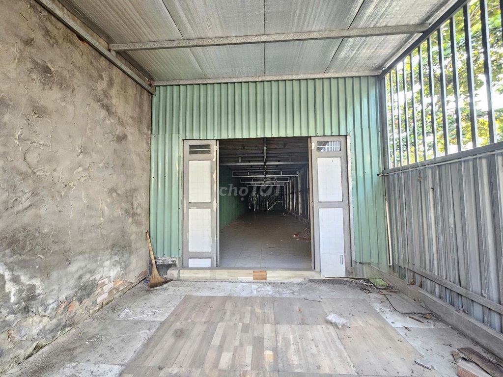 Cách mặt tiền 30m, 102m2, Khu chuyên xây chdv dòng tiền cao