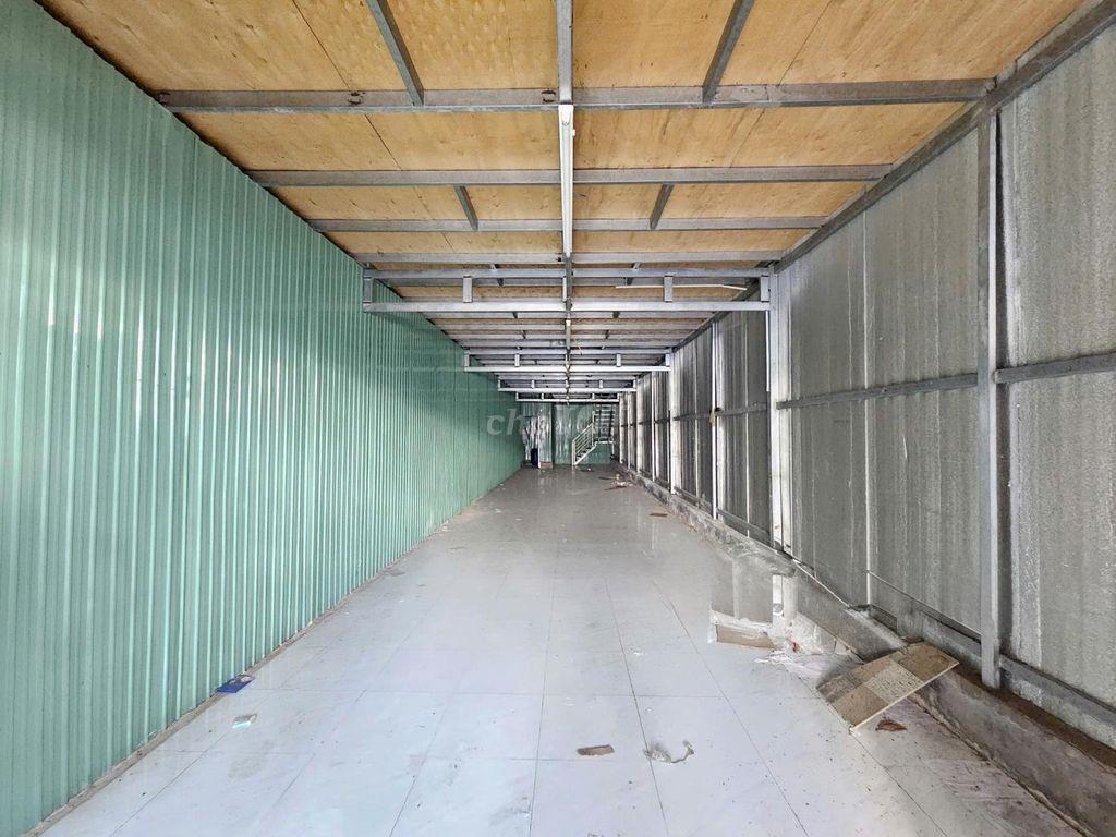 Cách mặt tiền 30m, 102m2, Khu chuyên xây chdv dòng tiền cao