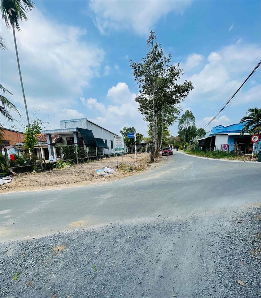 Cho Thuê đất 2 mặt tiền