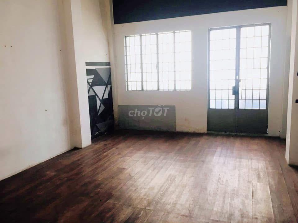 Cho thuê nhà nguyên căn mặt tiền Huỳnh Văn Bánh quận Phú Nhuận 4m*17m
