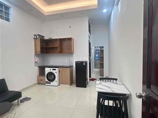 cho thuê căn hộ tình trạng full nội thất có thang máy hầm để xe đầy đu