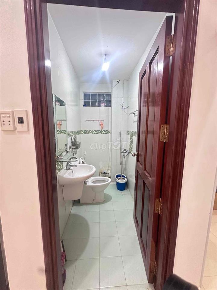 cho thuê căn hộ tình trạng full nội thất có thang máy hầm để xe đầy đu
