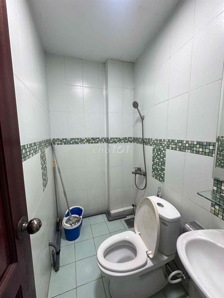 mặt bằng + phòng ở ai cần liên hệ em nha