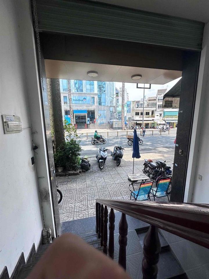 mặt bằng + phòng ở ai cần liên hệ em nha