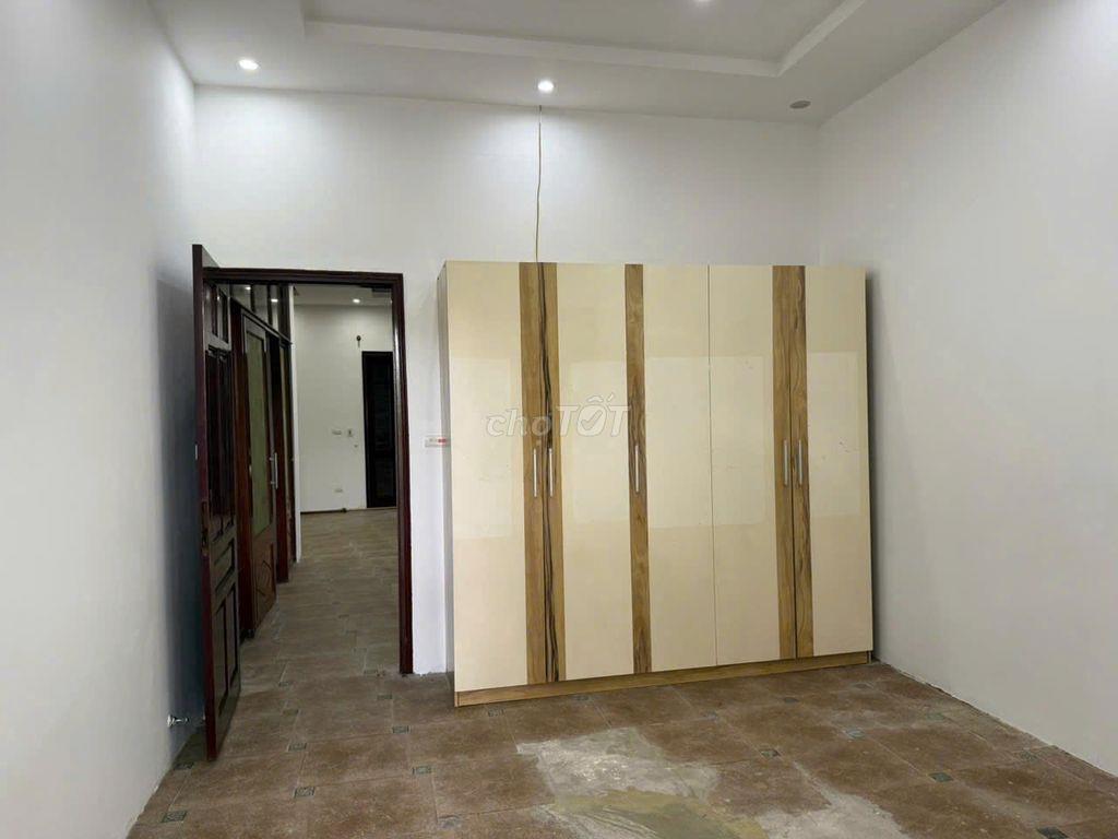 Cho thuê biệt thự nhà ở Ngọc Thụy, Long Biên, Hà Nội