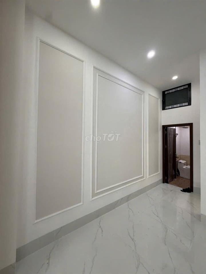 Nhà trệt+lầu lửng giá rê