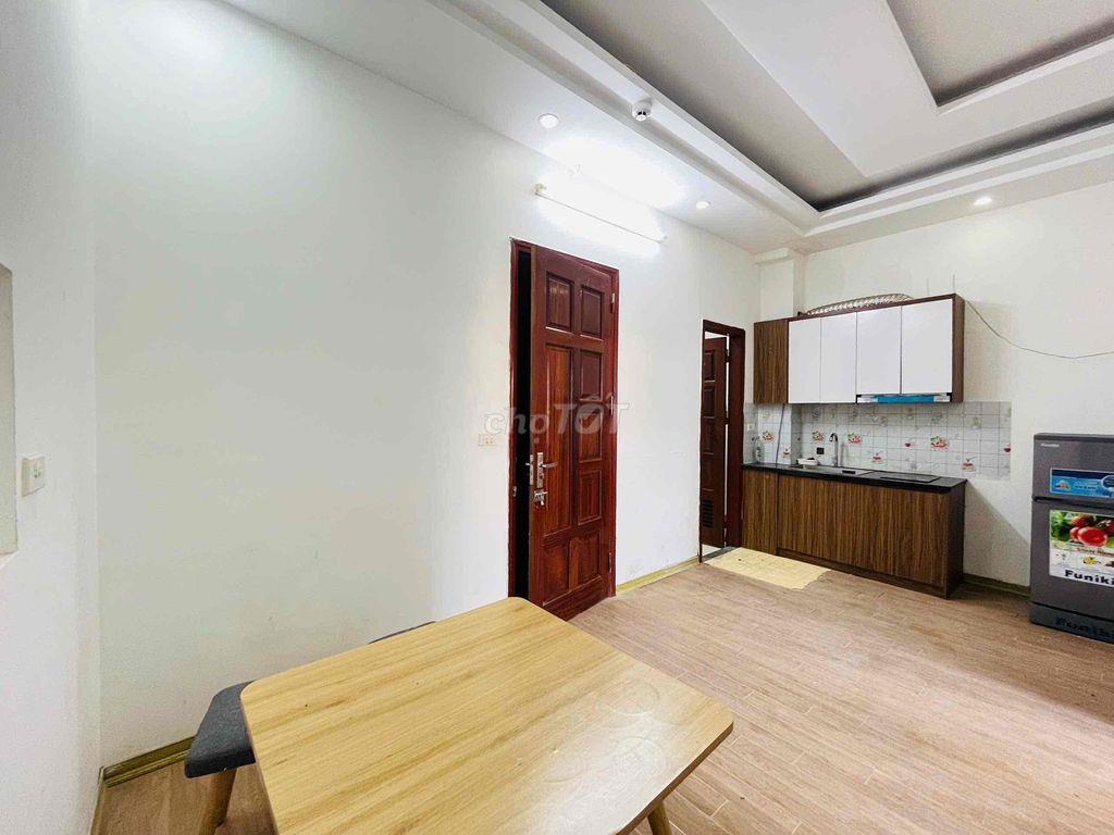 Cho thuê CHDV 2N-1K-45m2 ô tô đỗ cửa, đ/c 191/8 Phạm Văn Đồng Hà Nội