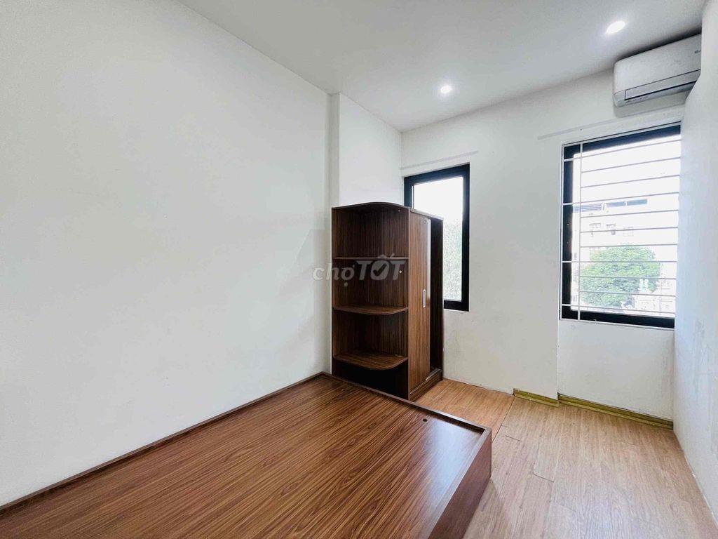 Cho thuê CHDV 2N-1K-45m2 ô tô đỗ cửa, đ/c 191/8 Phạm Văn Đồng Hà Nội