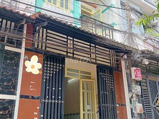 Bán Gấp Nhà , Vị Trí Đẹp : 1/ Đường 1C , Nhà 1 Lầu Mới
