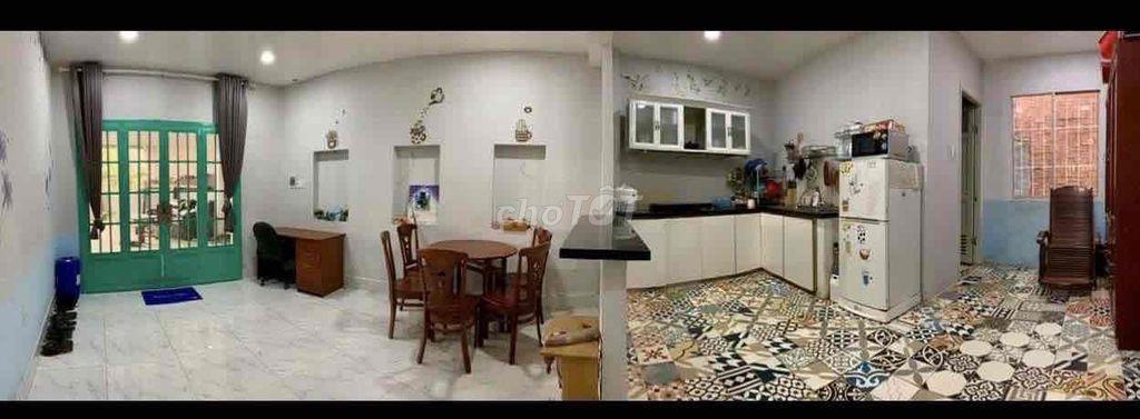 Cho thuê nhà  nguyên căn 120m2 có sân vườn