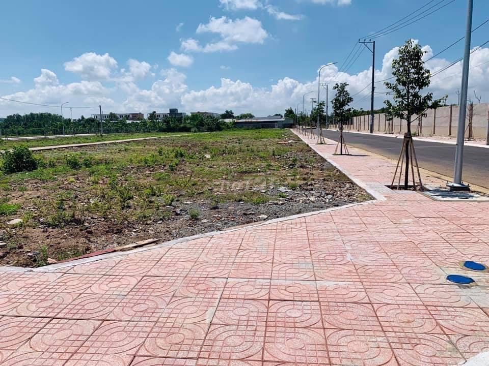 Kẹt Tiền Bán Gấp Lô Đất Gần Chợ, KCN Vsip 2 giá 980 triệu 100m2