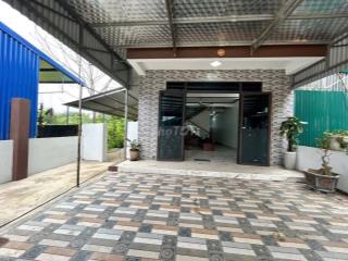 BÁN NHÀ 2 TẦNG DT 762M BAO GỒM SÂN VƯỜN, 3,7 TỶ.