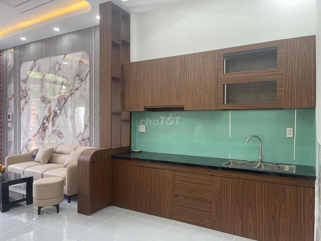 BÁN NHÀ 1 TRỆT 1 LẦU NGAY CHỢ ĐỒN