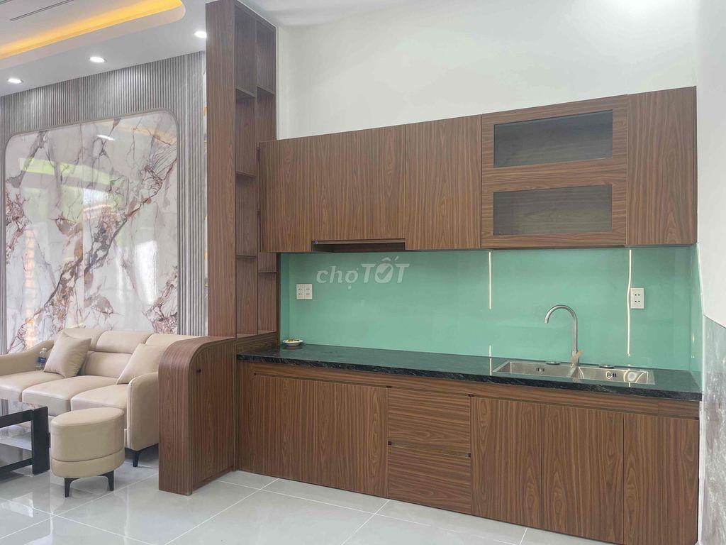 BÁN NHÀ 1 TRỆT 1 LẦU NGAY CHỢ ĐỒN