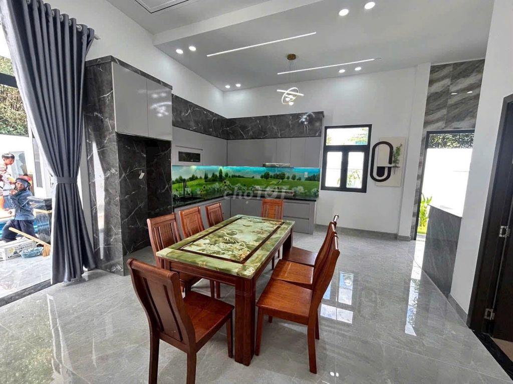 BIỆT THỰ SÂN VƯỜN MÁI NHẬT  - Cần Bán Nhanh 