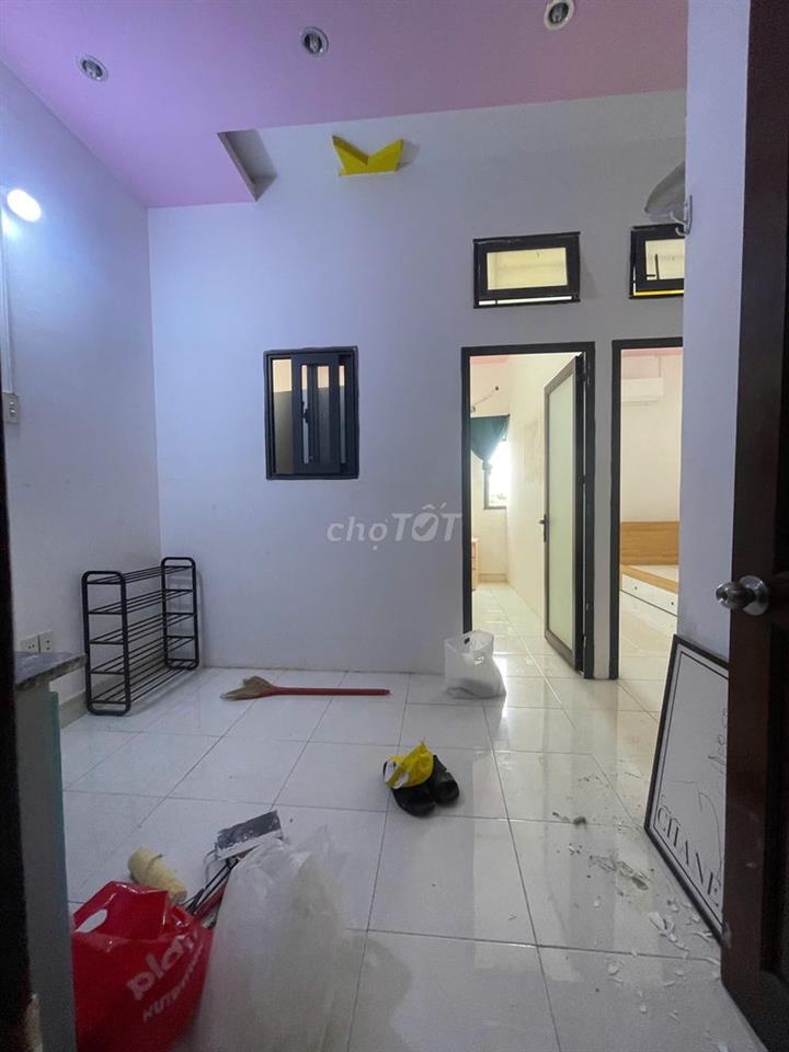  2PN1WC rộng 40m2 + 2 cửa sổ đón nắng + Xe Hơi Tận Cửa gần ĐH Văn Lang