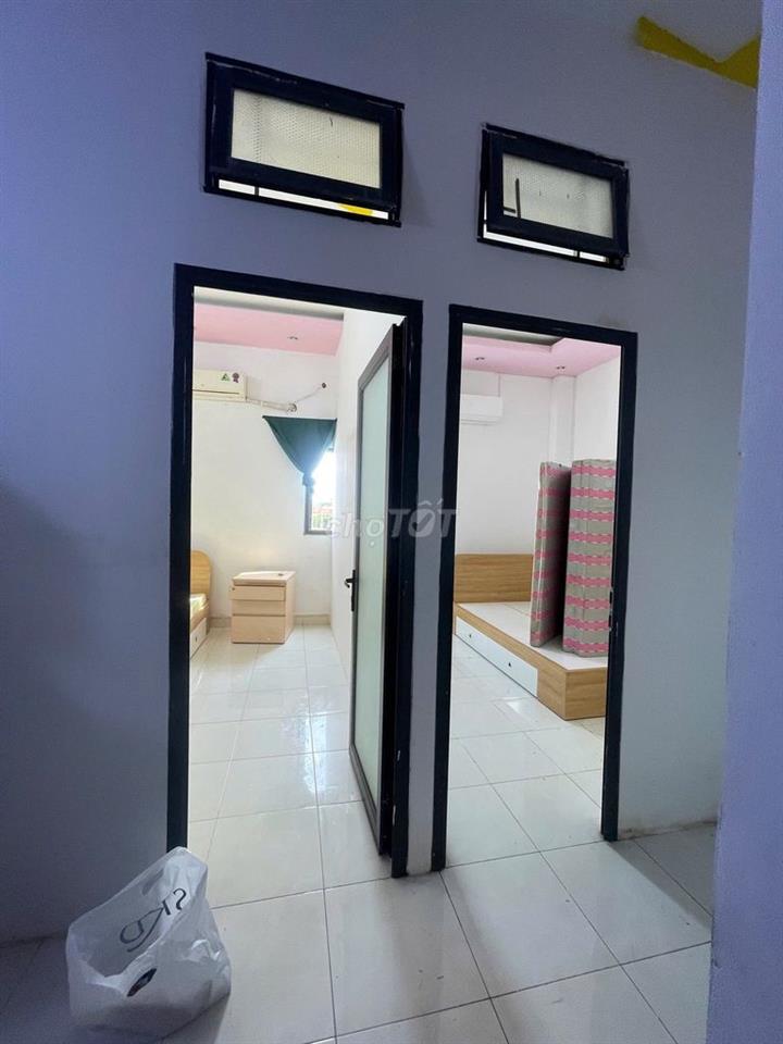  2PN1WC rộng 40m2 + 2 cửa sổ đón nắng + Xe Hơi Tận Cửa gần ĐH Văn Lang