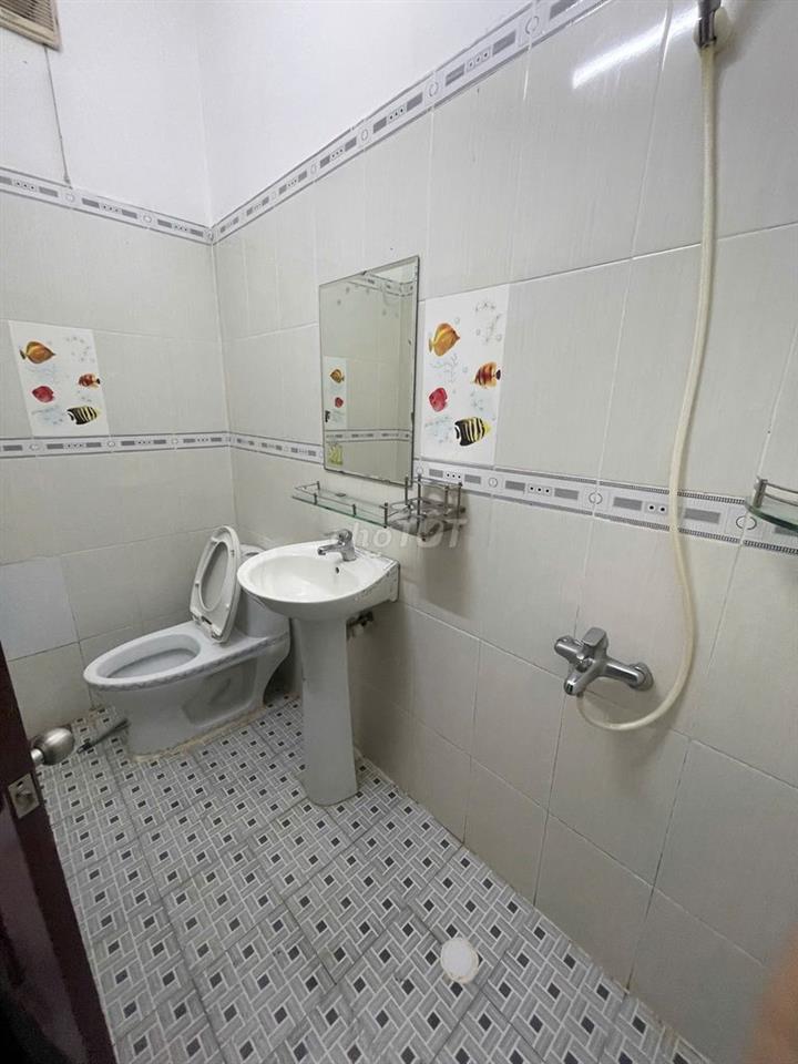  2PN1WC rộng 40m2 + 2 cửa sổ đón nắng + Xe Hơi Tận Cửa gần ĐH Văn Lang