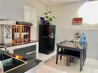Huỳnh Tấn Phát,Nhà Bè