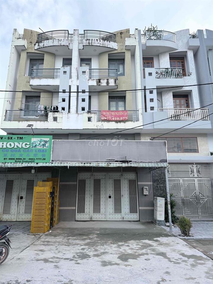Bán nhà mặt tiền chợ đầu mối Bình Điền