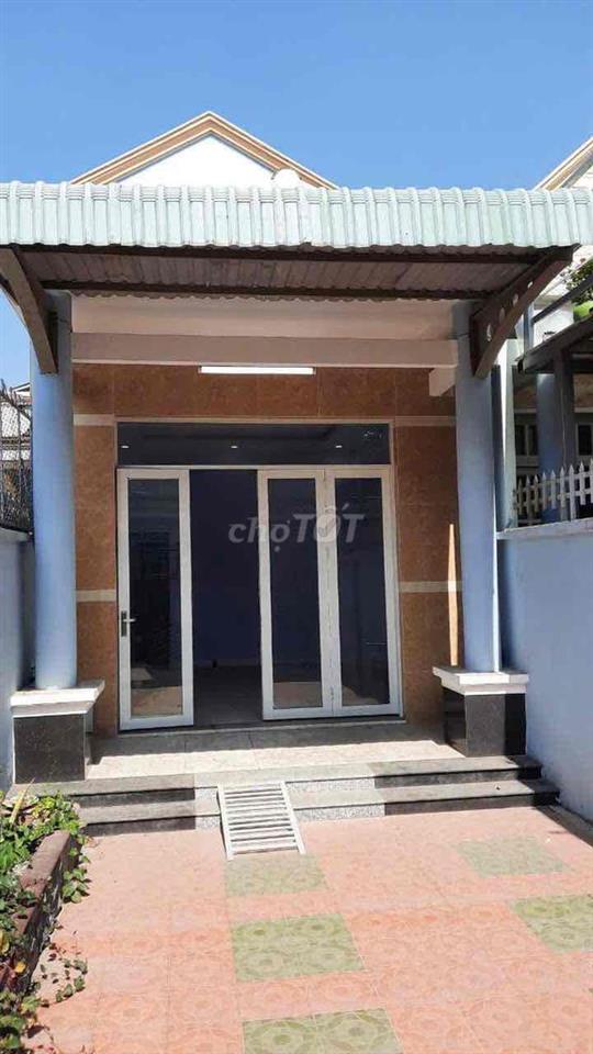 cần bán nhà
