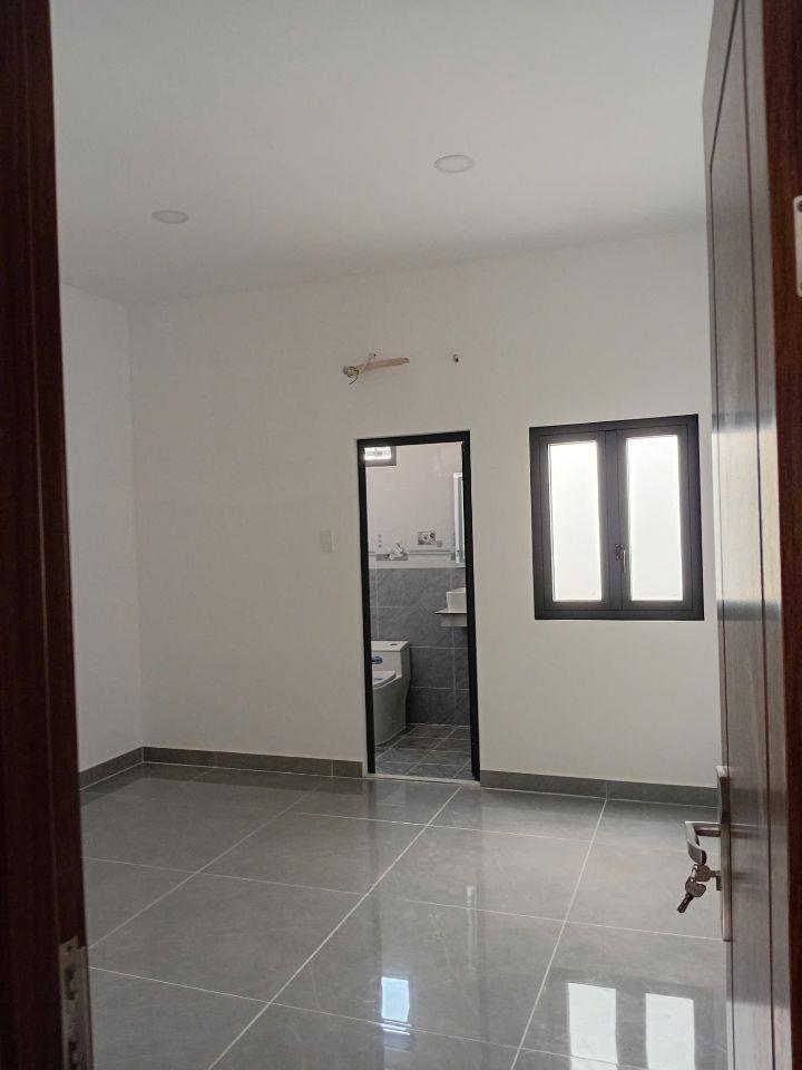 CHỈ 2,55 TỶ – NHÀ 2 TẦNG, 3 PHÒNG NGỦ – KDC THỦ DẦU MỘT